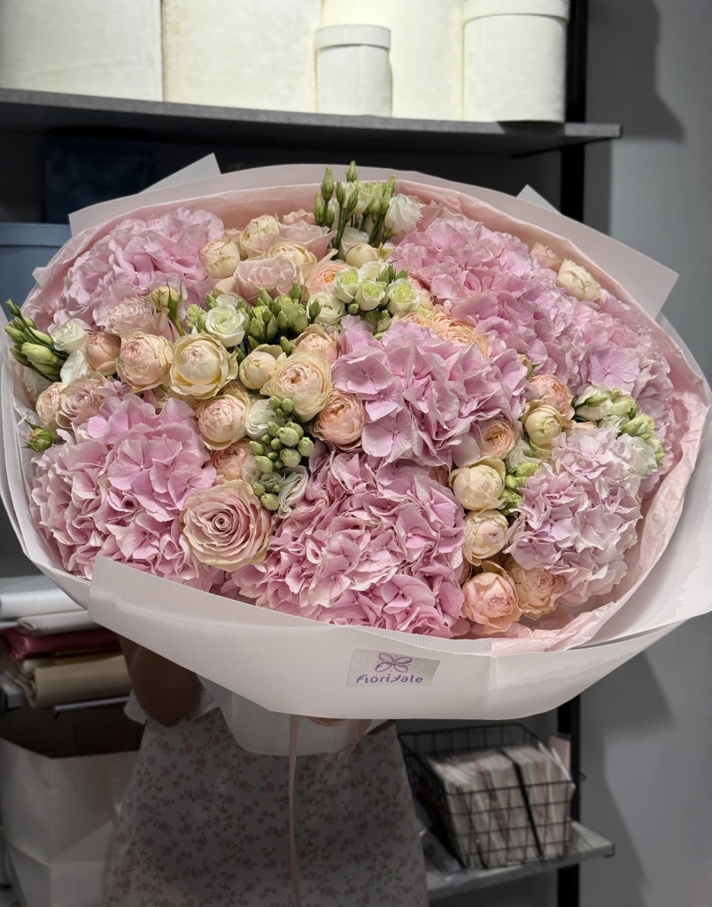 klassicheskiy-buket-flasti:-zazhzhet-ogony-v-glazah-lyuboy-devushki