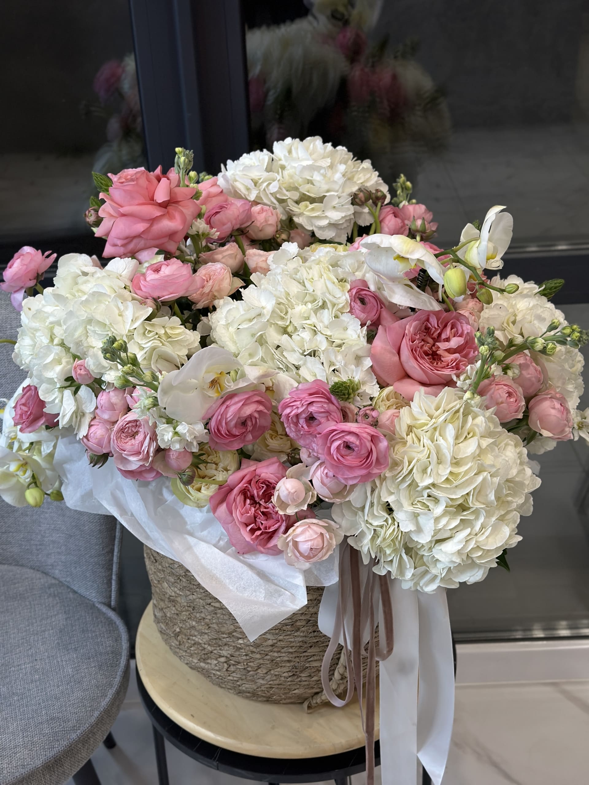 Композиция в корзине Брайт: ослепительно ярко kompozitsiya-v-korzine-brayt:-oslepitelyno-yarko